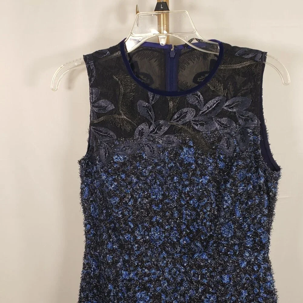 T Tahari Blue Sleeveless‎ Textured Floral Dress - SZ 2